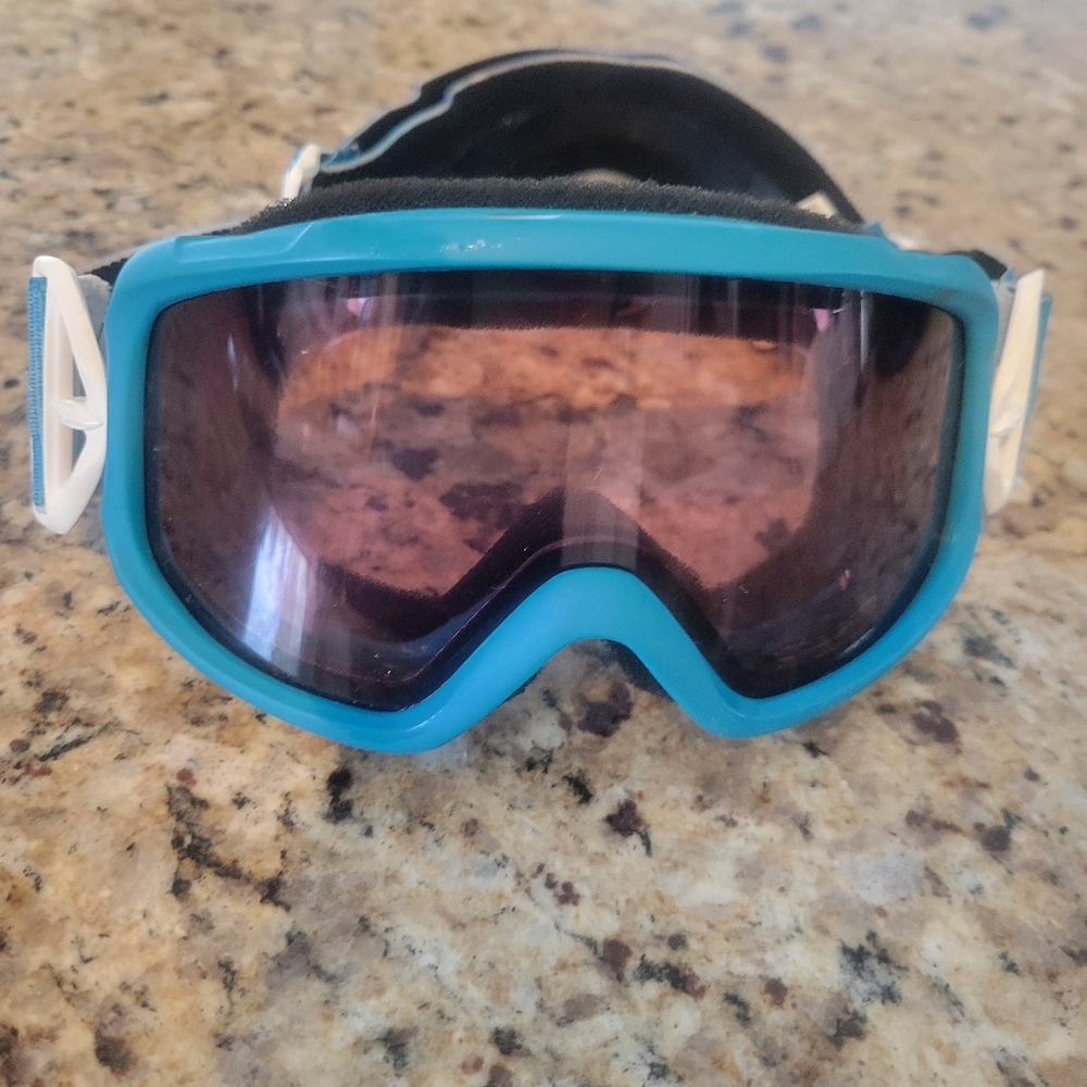 Youth Smith Optics Black and Blue Strap OS